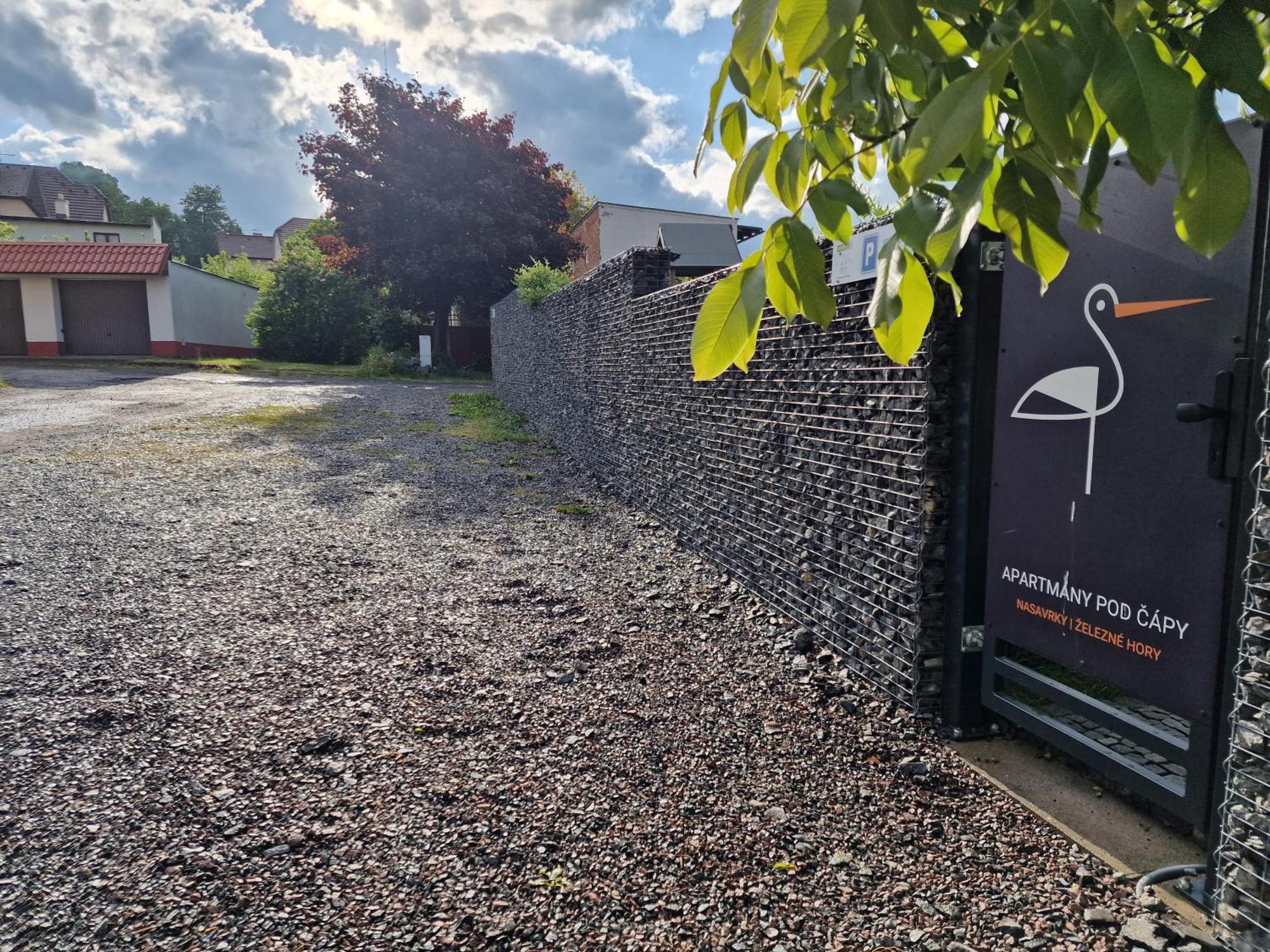 Apartmany Pod Capy, Nasavrky Eksteriør billede